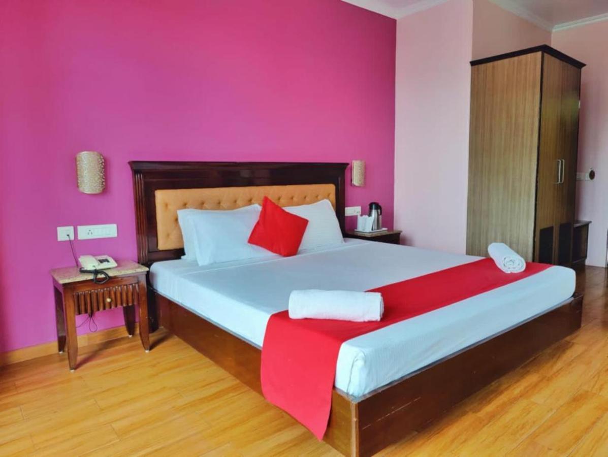 Hotel Marc Shimla Exteriör bild