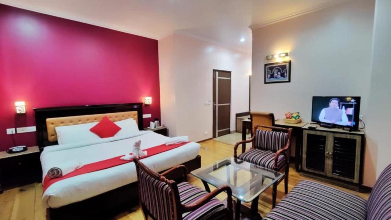 Hotel Marc Shimla Exteriör bild