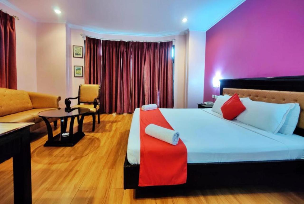 Hotel Marc Shimla Exteriör bild
