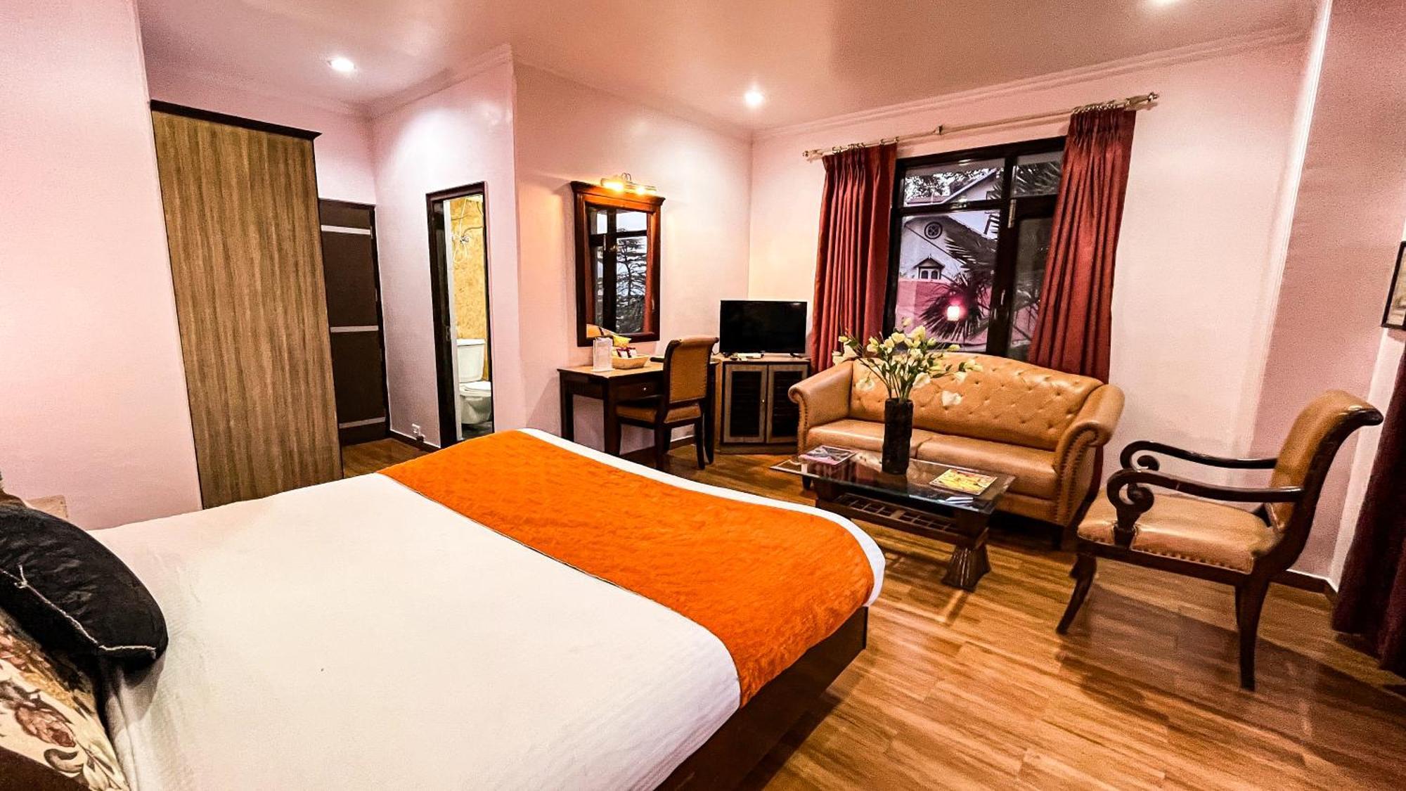 Hotel Marc Shimla Exteriör bild