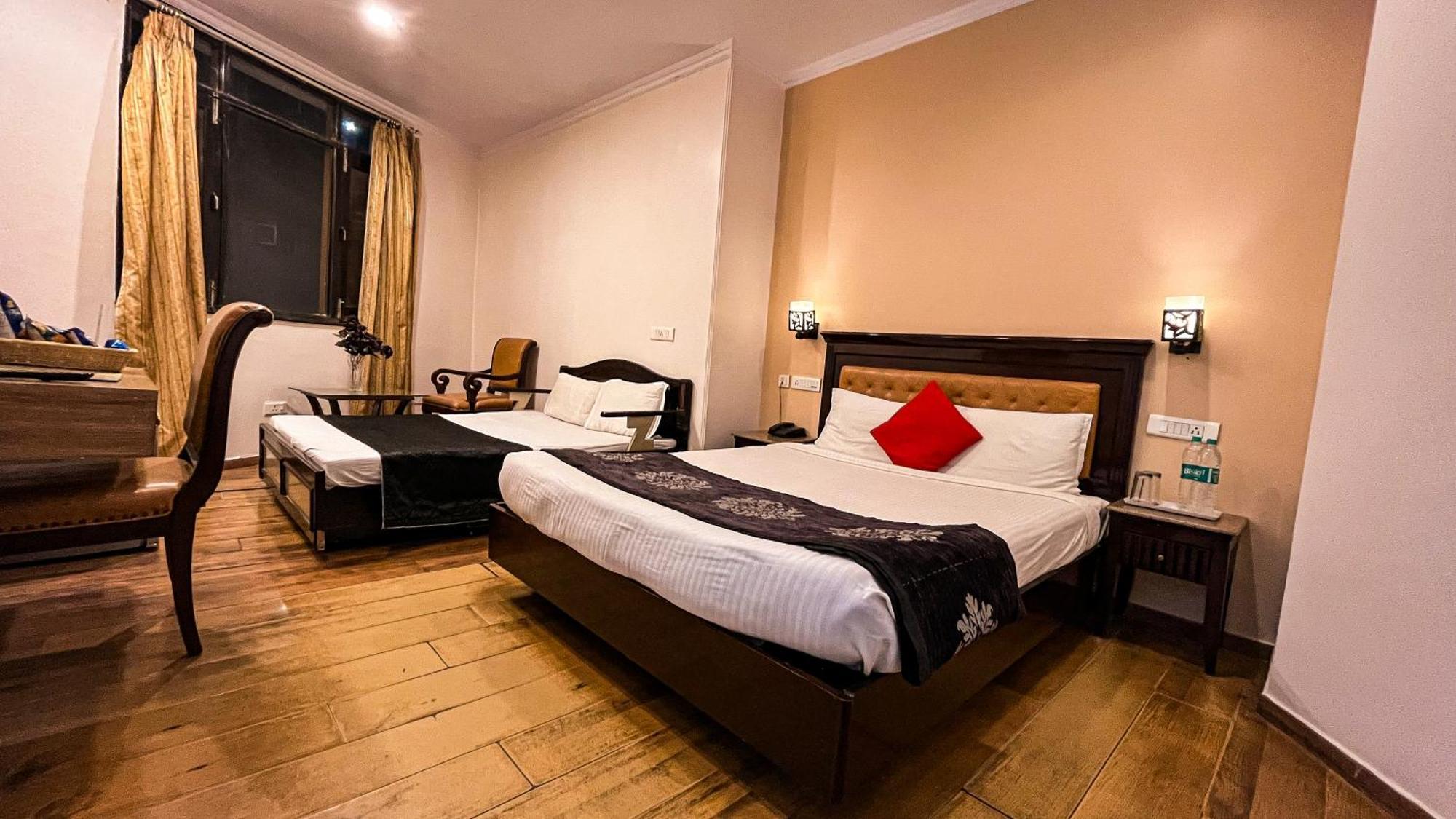 Hotel Marc Shimla Exteriör bild